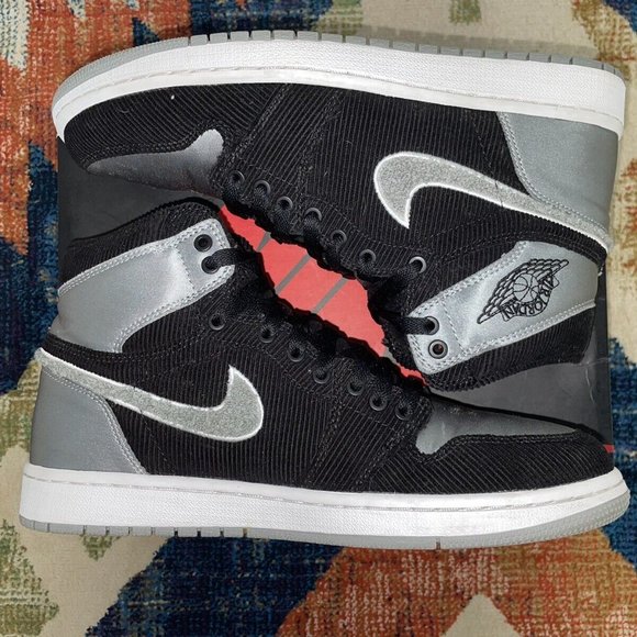 Size 10  AJ5991-062 Jordan 1 Retro High OG x Aleali May Satin Shadow  Authentic main image 4